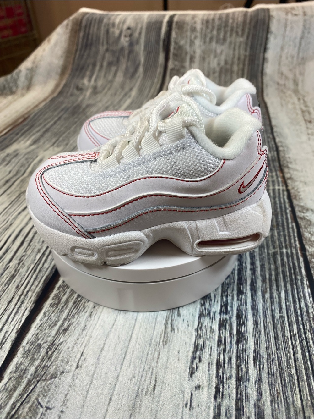 Nike Air Max 95 Recraft Toddler White Red Sneakers Size 5C - Picture 5 of 8